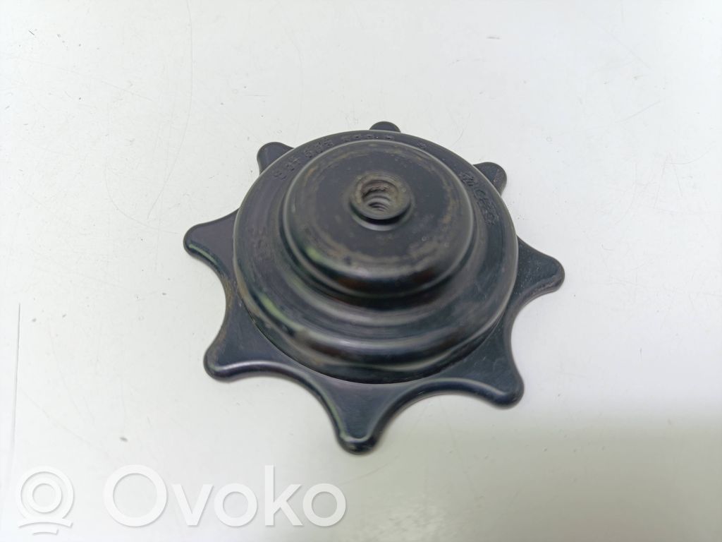 Volkswagen Golf III Tornillo de la rueda de repuesto