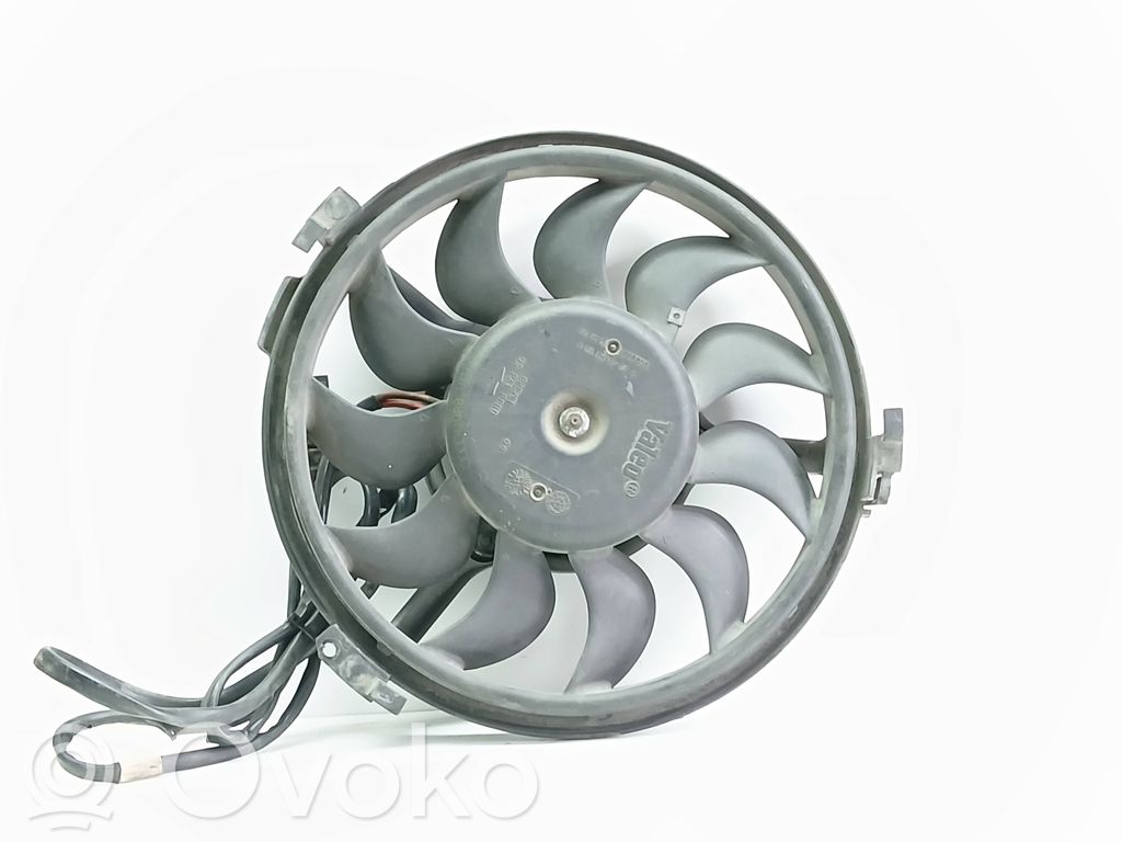 Volkswagen PASSAT B5.5 Ventilator electric răcire radiator 