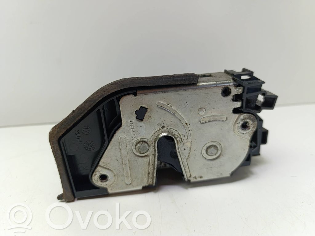 Takaoven lukko   7154630