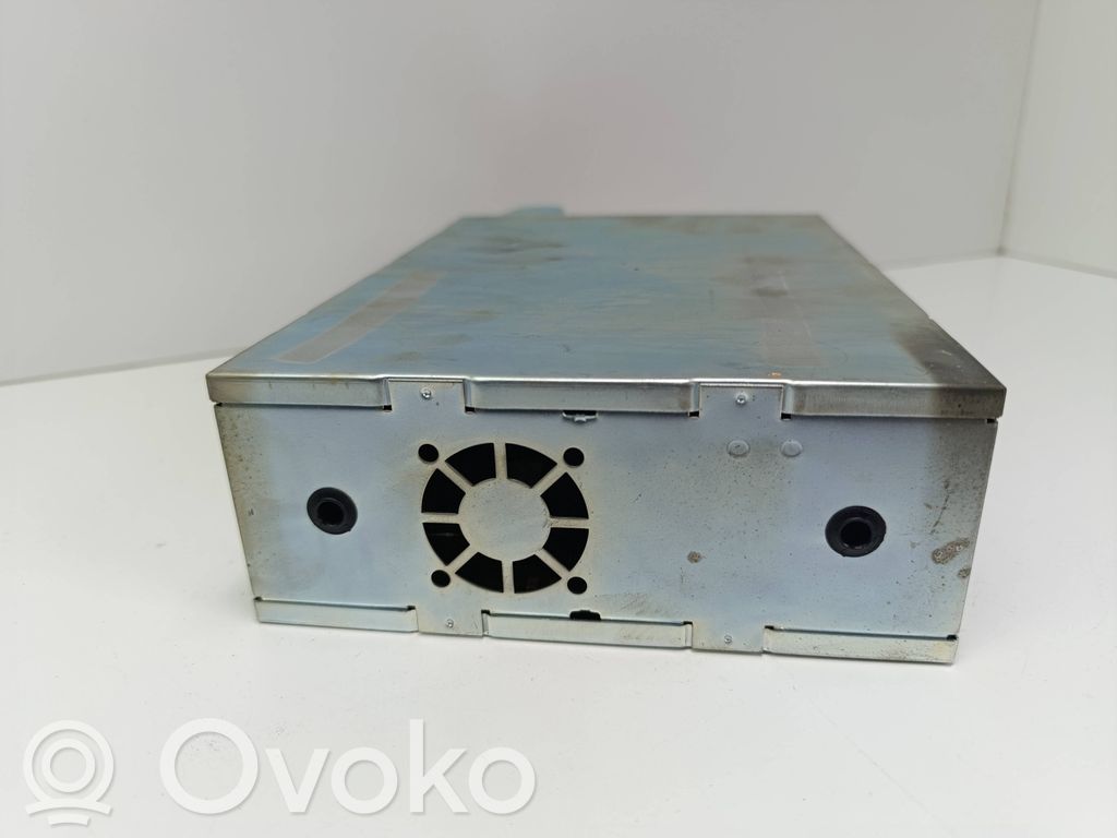 GPS-navigaation ohjainlaite/moduuli   6911221