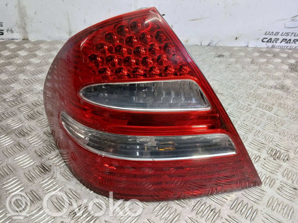 Mercedes-Benz E W211 Luci posteriori