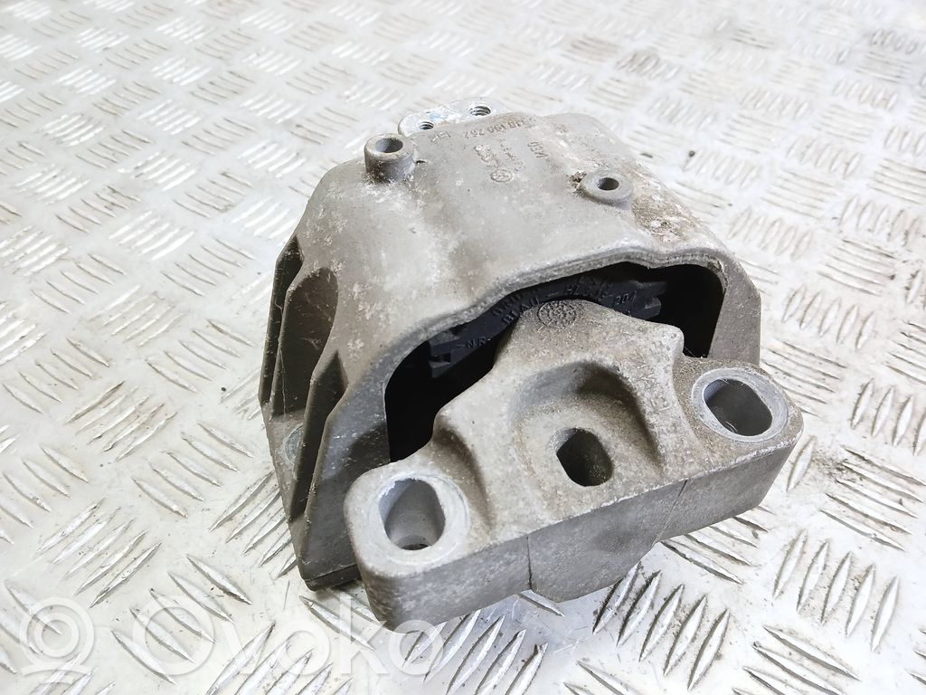 Volkswagen Golf IV Suport tampon motor 