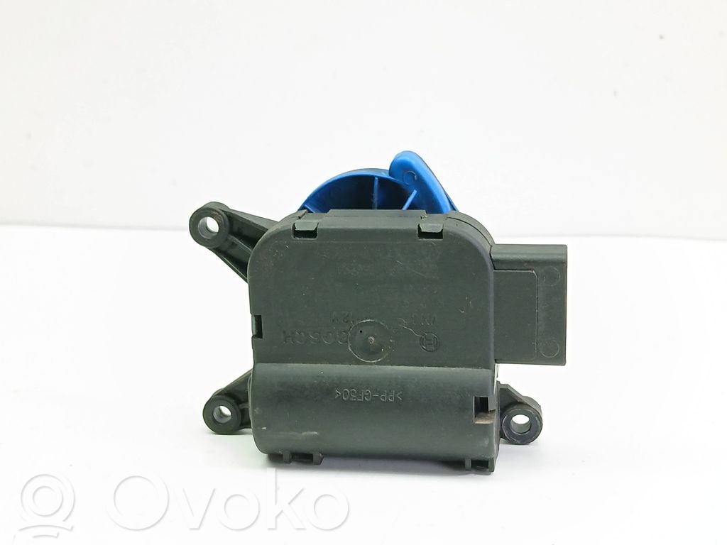 Audi A4 S4 B7 8E 8H Silniczek nagrzewnicy 