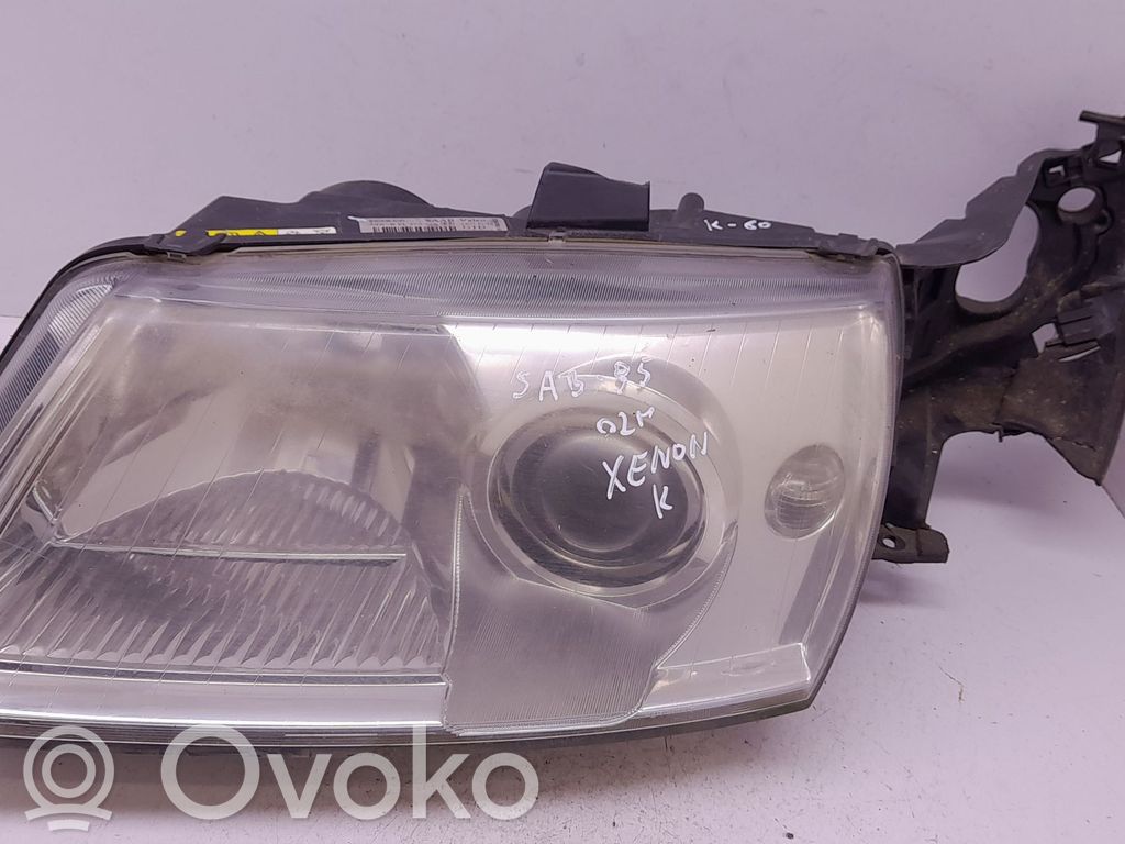 Headlight/headlamp   9008300