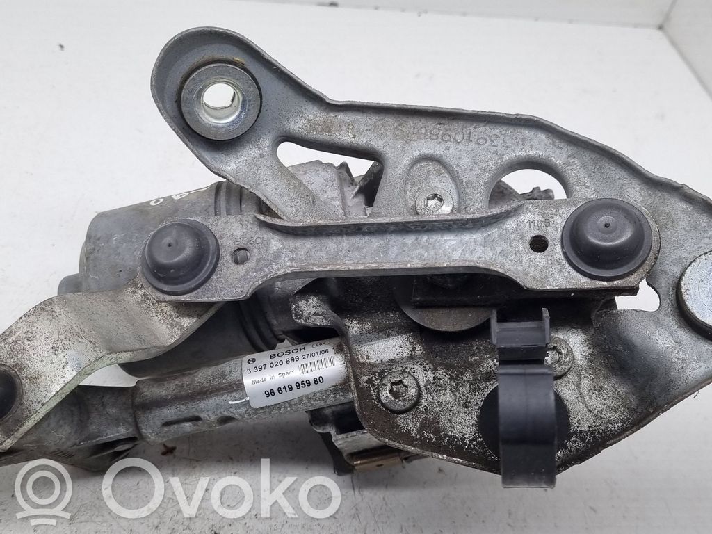 Peugeot 407 Front wiper linkage and motor 