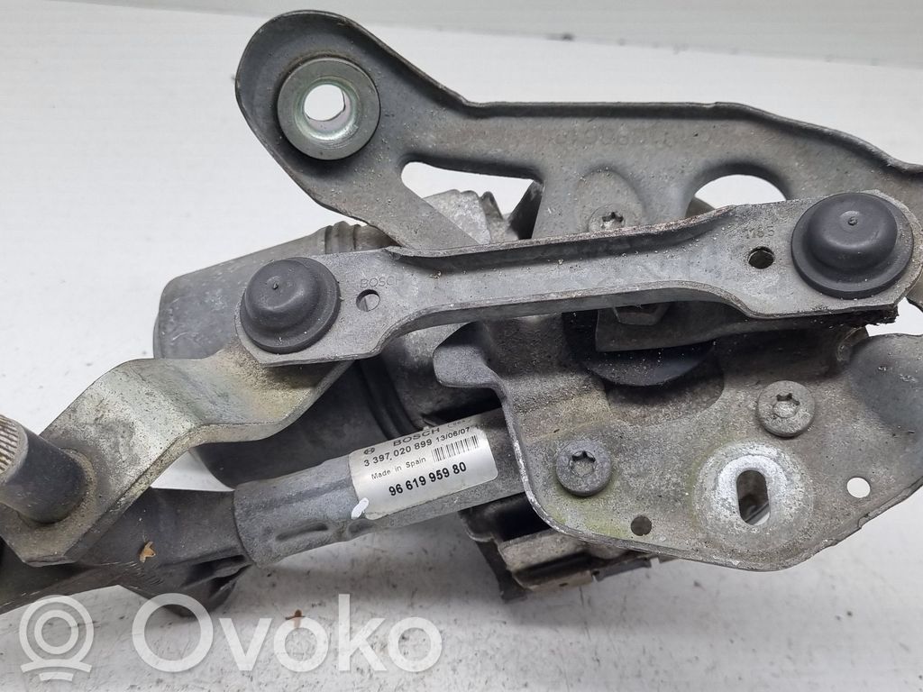 Peugeot 407 Front wiper linkage and motor 