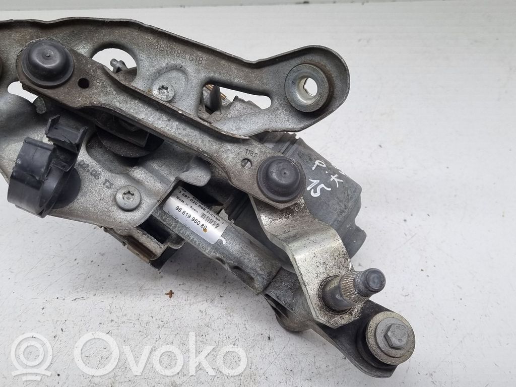 Peugeot 407 Front wiper linkage and motor 