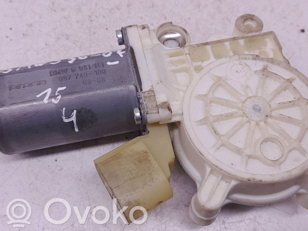 BMW 5 E60 E61 Front door window regulator motor 