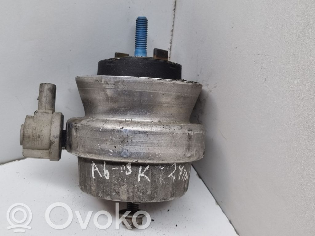 Audi A6 S6 C6 4F Engine mount bracket 
