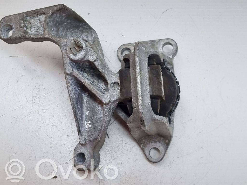 Renault Megane III Engine mount bracket 