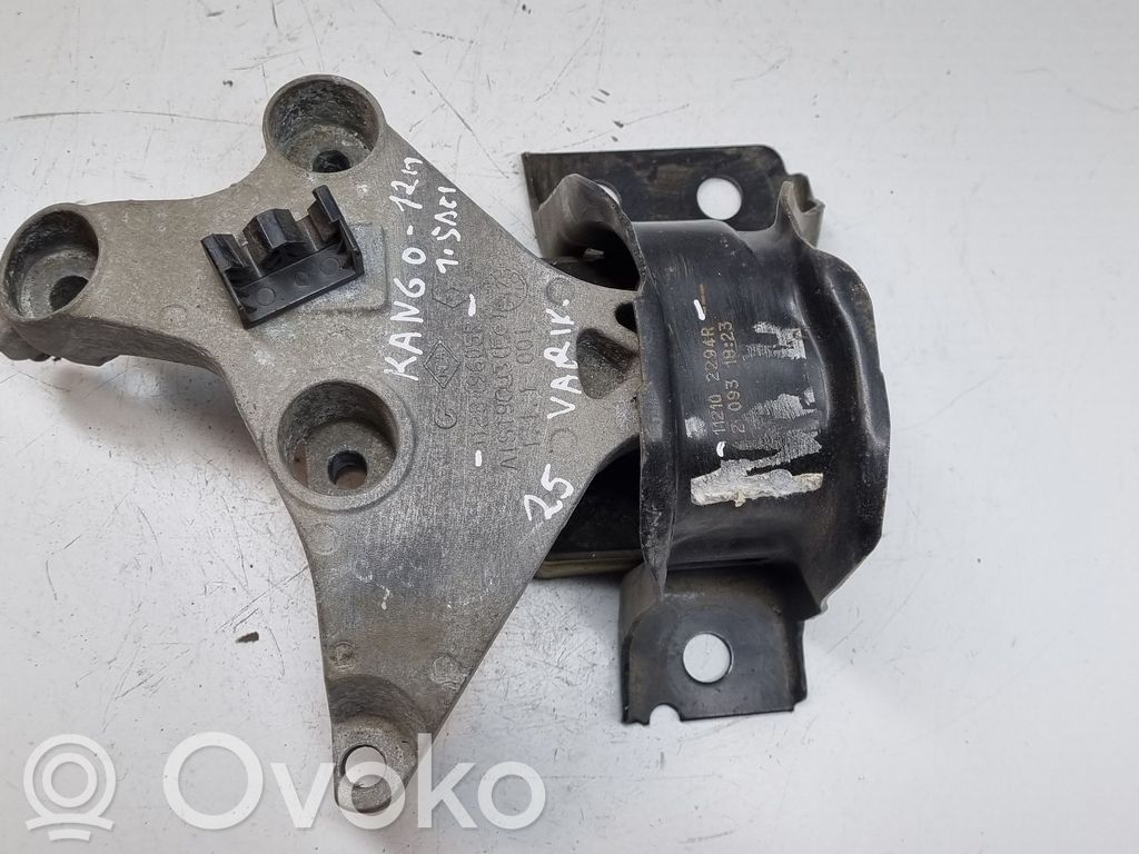 Engine mount bracket   112102294R,112849605R