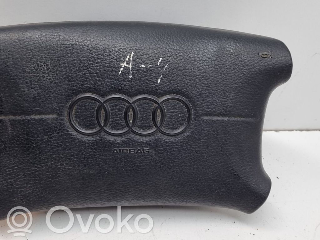 Audi A4 S4 B5 8D Stūres drošības spilvens 