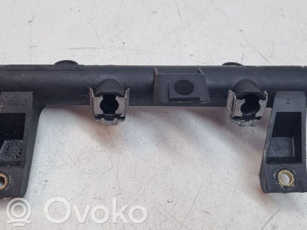 Citroen C3 Degvielas maģistrālā caurule 