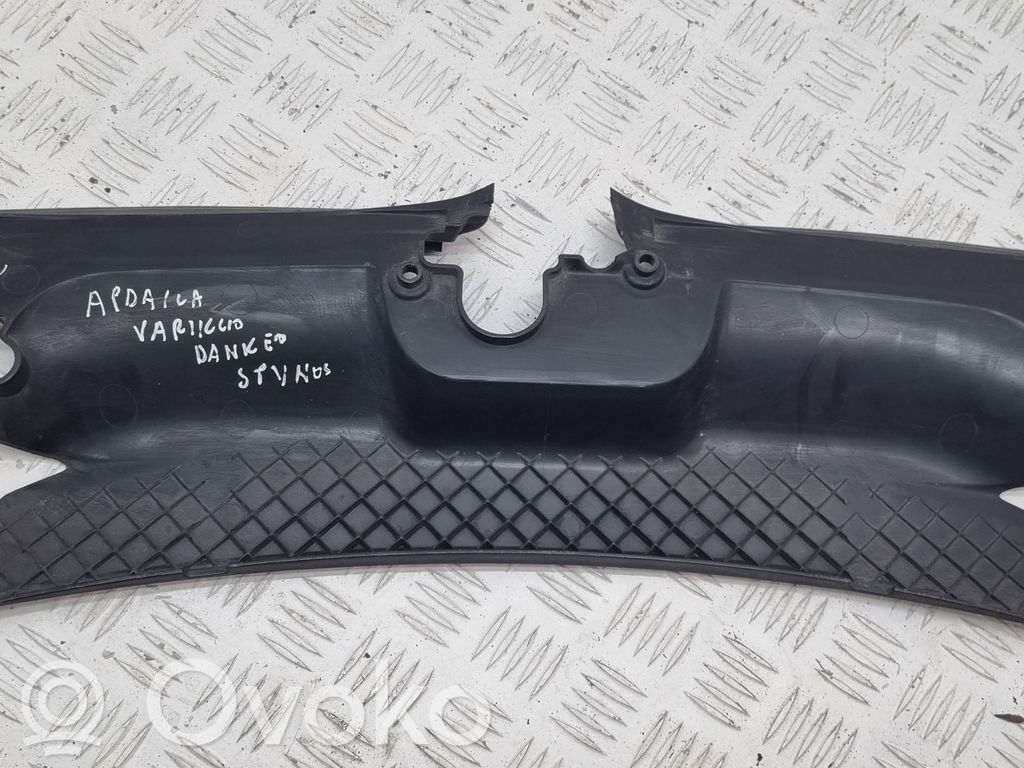 BMW X3 E83 Apdaila variklio dangčio spynos 