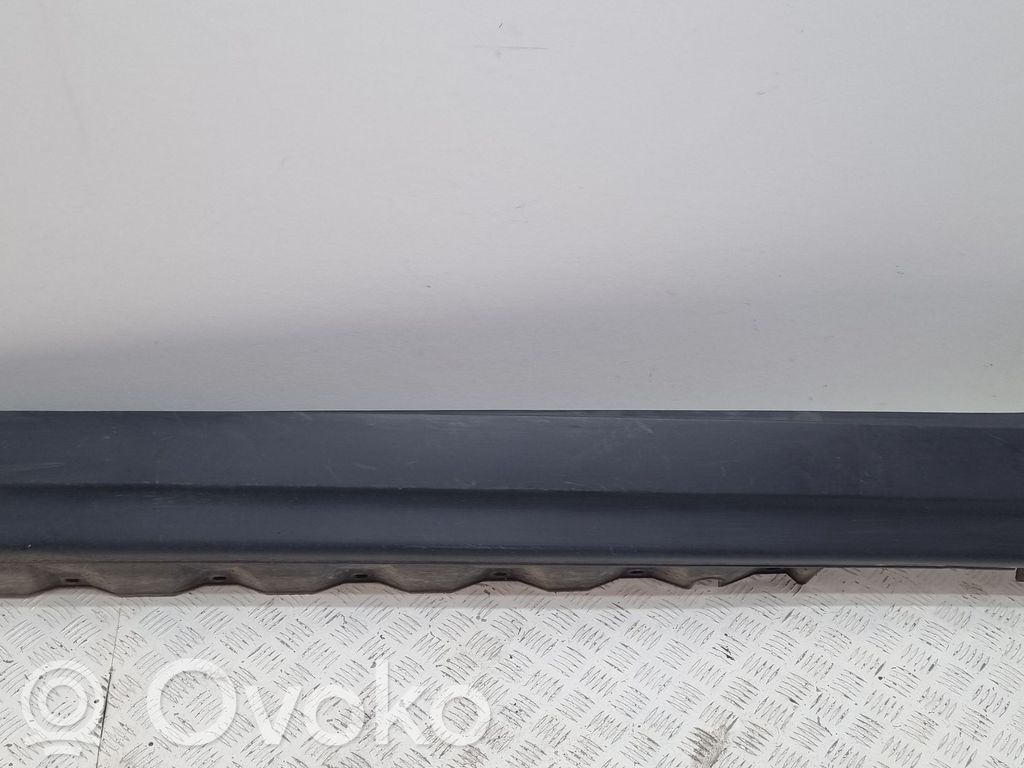 BMW X3 E83 Sill 