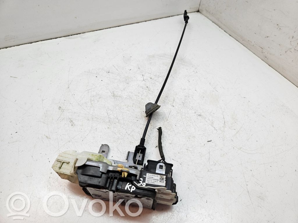 Volvo V40 Cross country Front door lock 