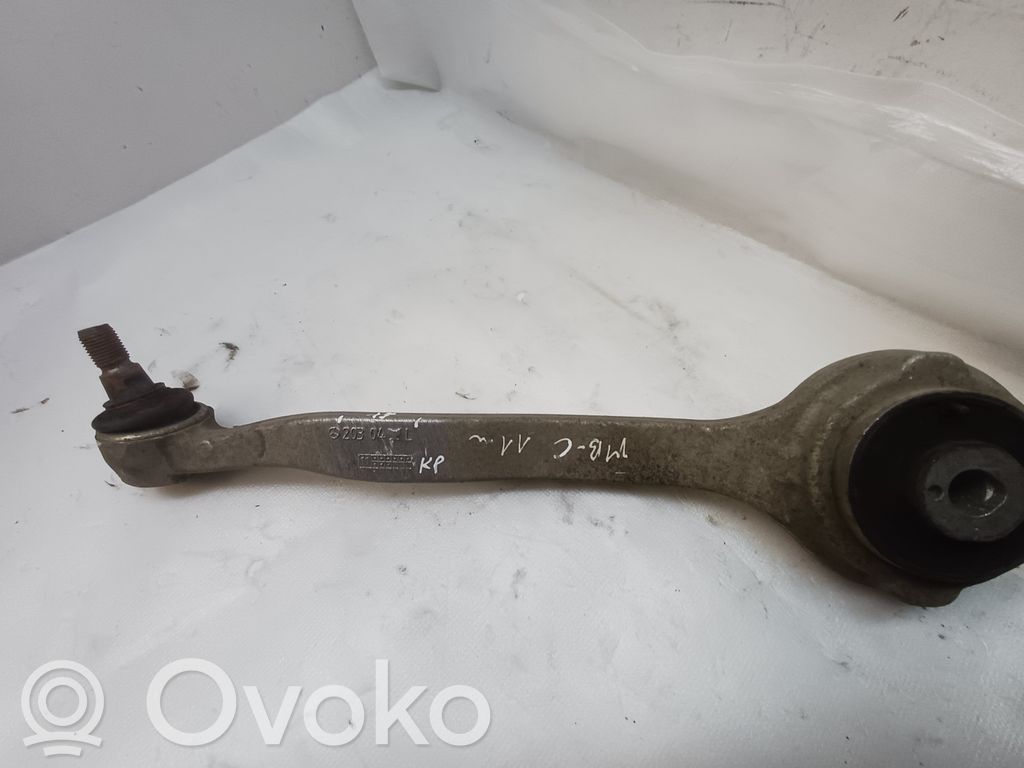 Mercedes-Benz C W204 Braccio di controllo sospensione anteriore inferiore/braccio oscillante 