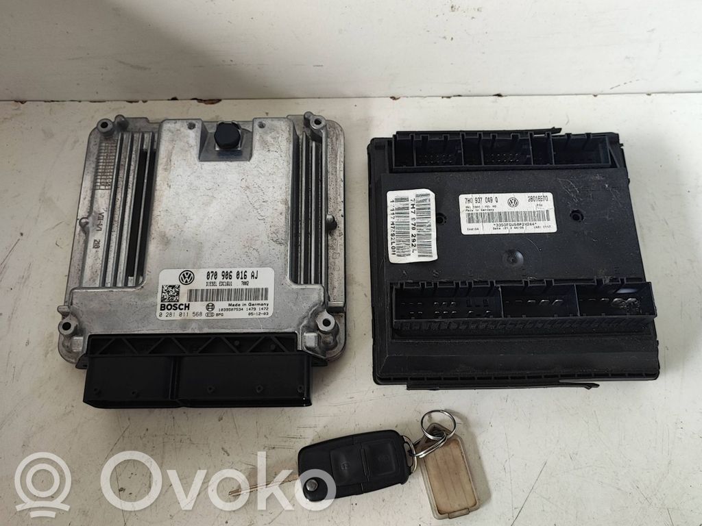Volkswagen Transporter - Caravelle T5 Komputer / Sterownik ECU i komplet kluczy 