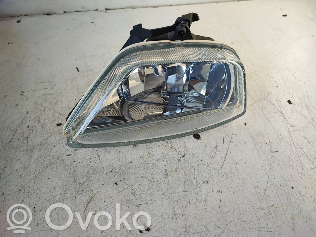 Ford Focus Miglas lukturis priekšā 