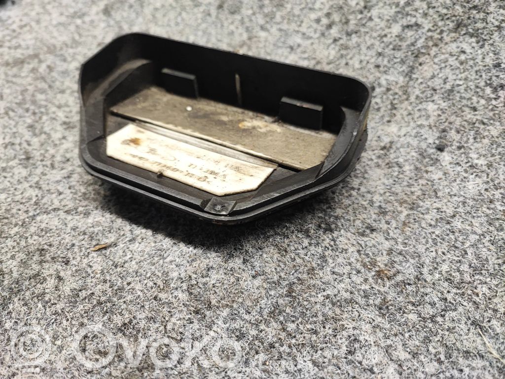 Ford Transit Quarter panel pressure vent 