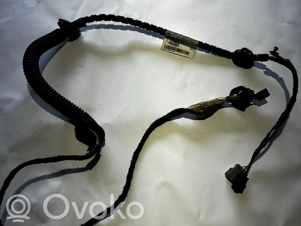 Cableado de puerta trasera   C12558551,BK2T13B472,11519695000