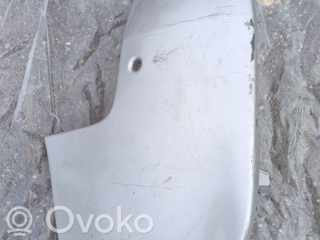 Opel Vivaro Moldura de la esquina del parachoques trasero 
