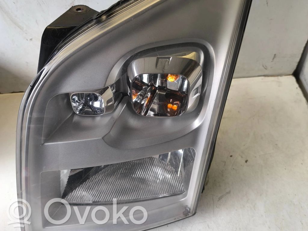 Ford Transit Phare frontale 