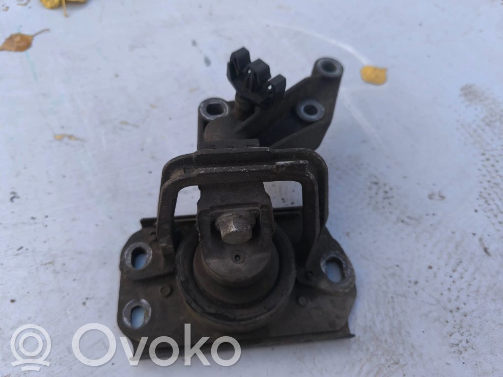 Opel Vivaro Engine mount bracket 