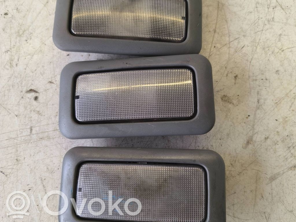 Opel Vivaro Luz del asiento trasero 