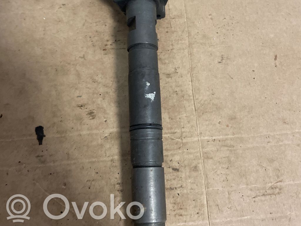 Volkswagen Touareg II Inyector de combustible 