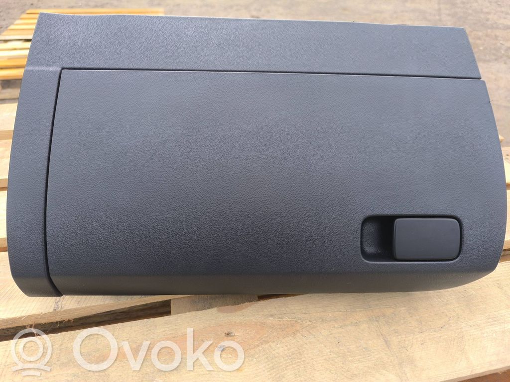 Volkswagen Polo V 6R Schowek deski rozdzielczej 