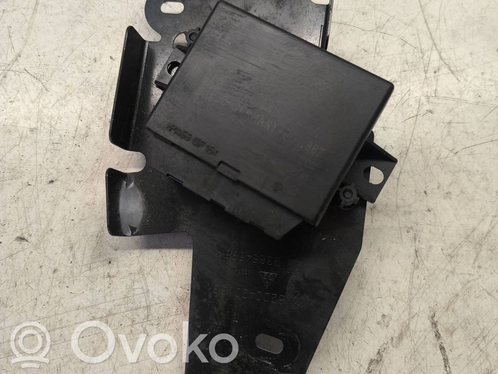 Opel Vivaro Parking PDC control unit/module 