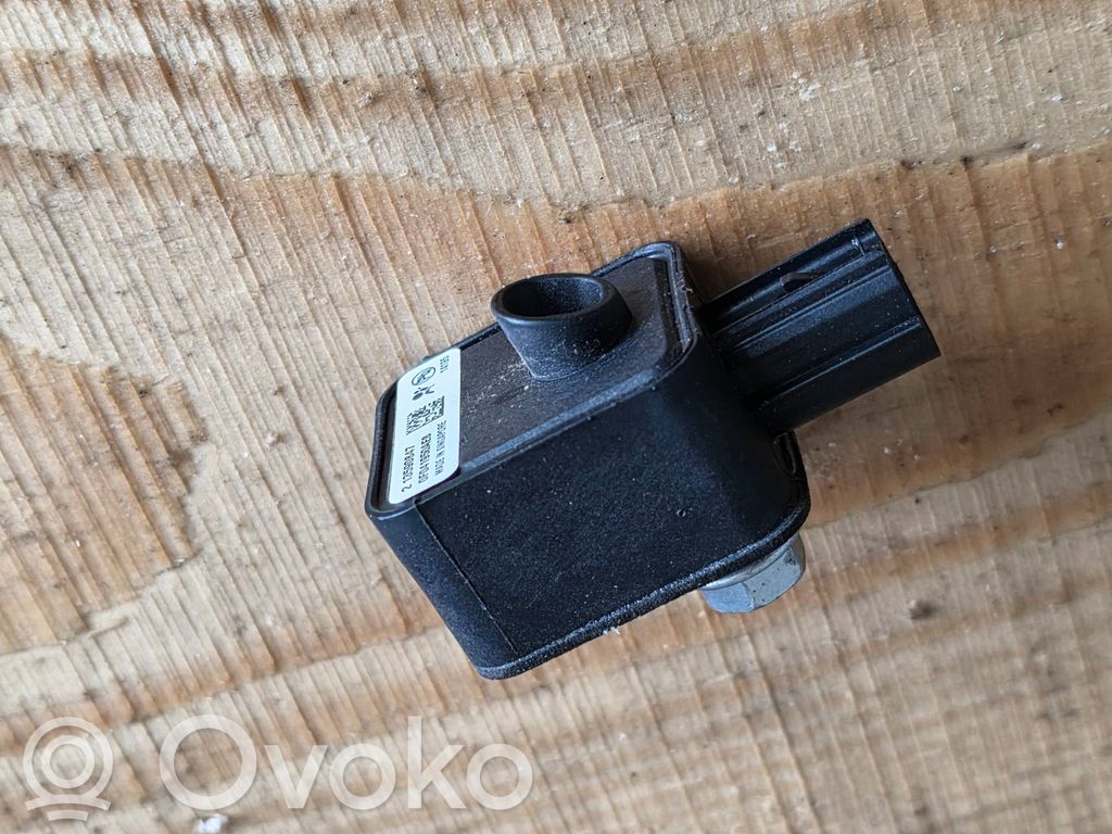 Chevrolet Corvette C7 Airbagsensor Crashsensor Drucksensor 