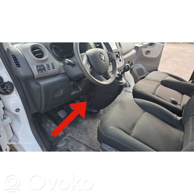 Opel Vivaro Capac lateral panou bord 