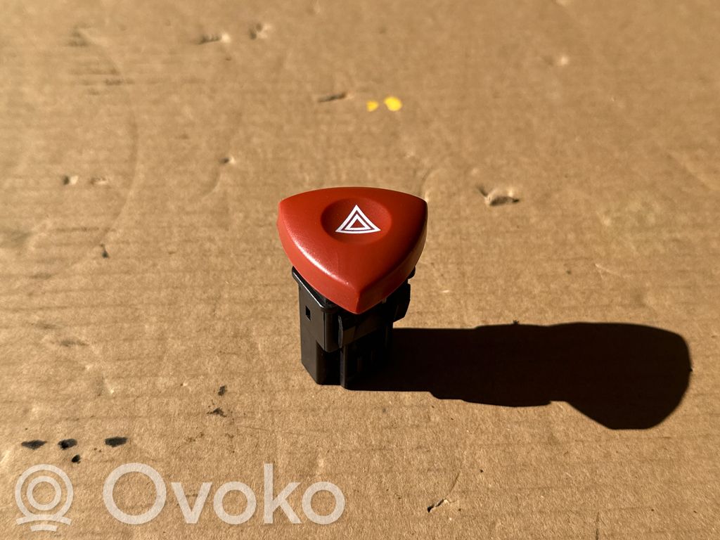 Renault Trafic II (X83) Hazard light switch 