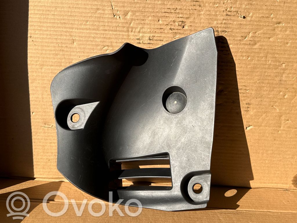 Opel Vivaro Ramă inferioară panou bord 