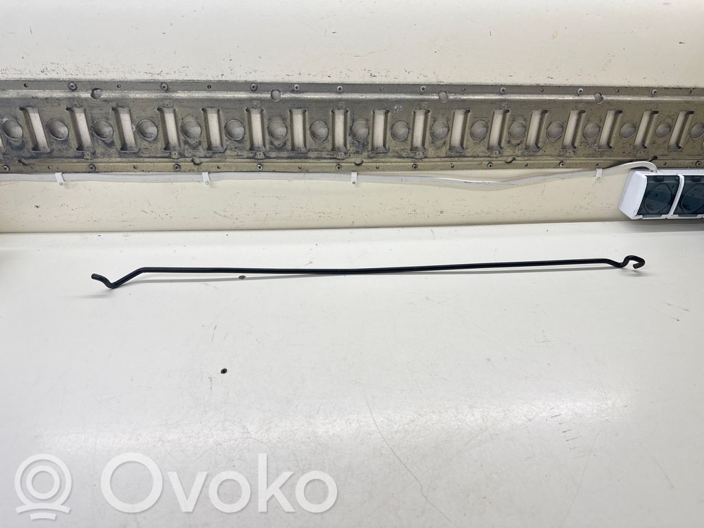 Halterung Motorhaube