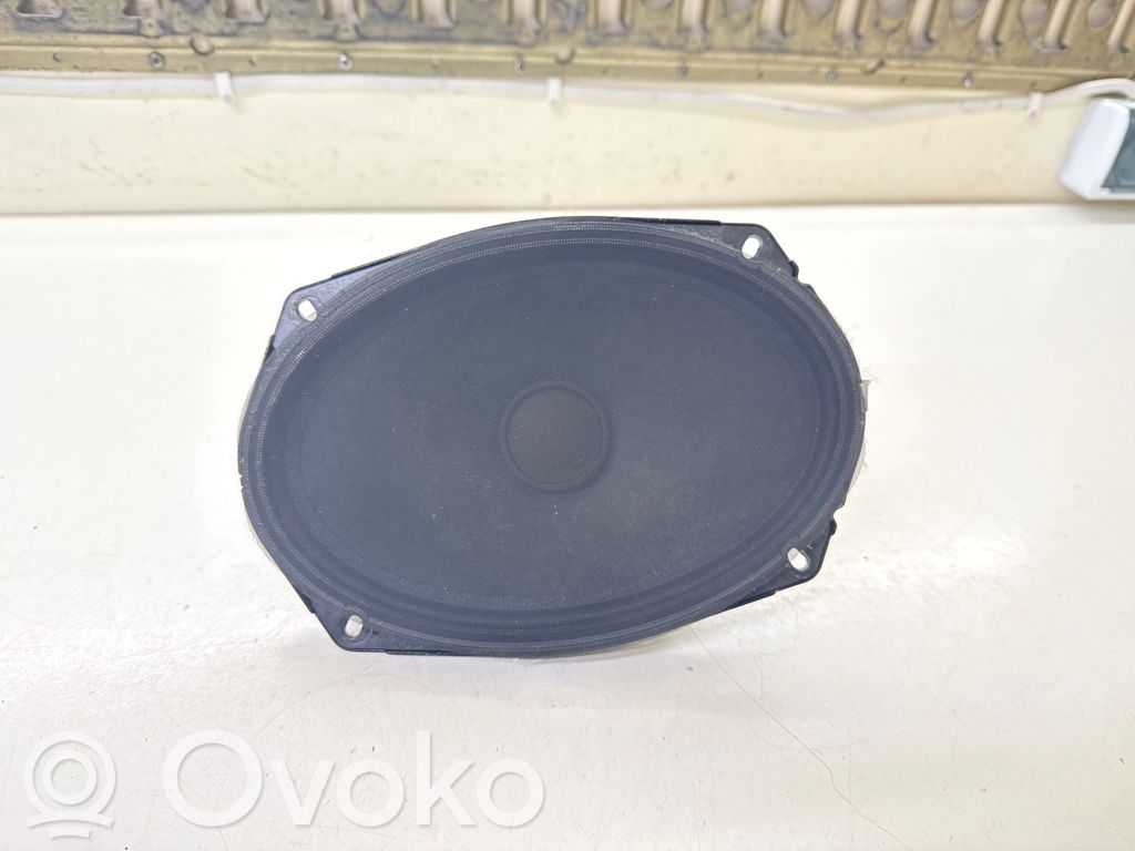 Ram 1500 DT Altavoz de la puerta delantera 