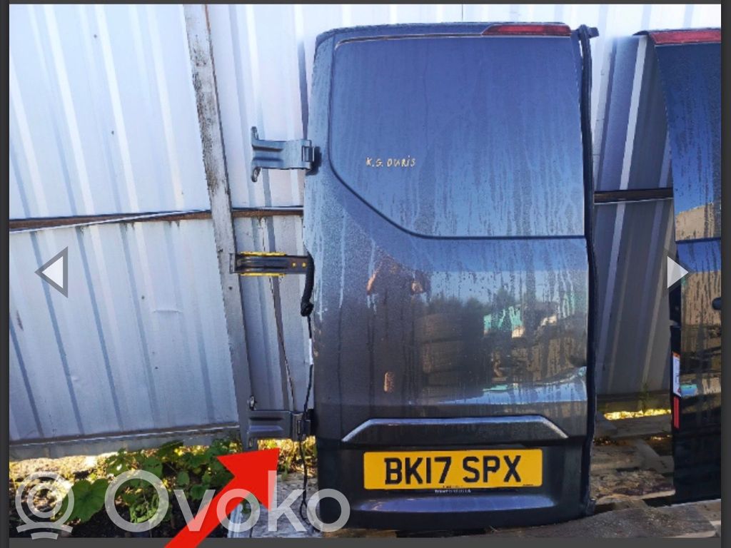 Ford Transit Custom Loading door lower hinge 