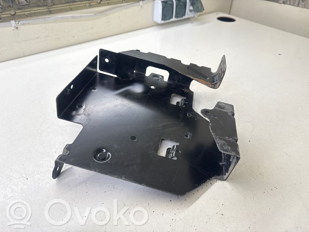 Opel Vivaro Engine control unit holder 