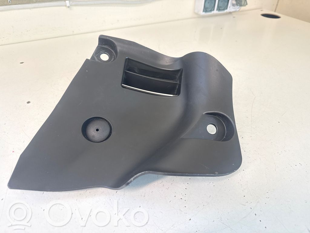 Opel Vivaro Ramă inferioară panou bord 