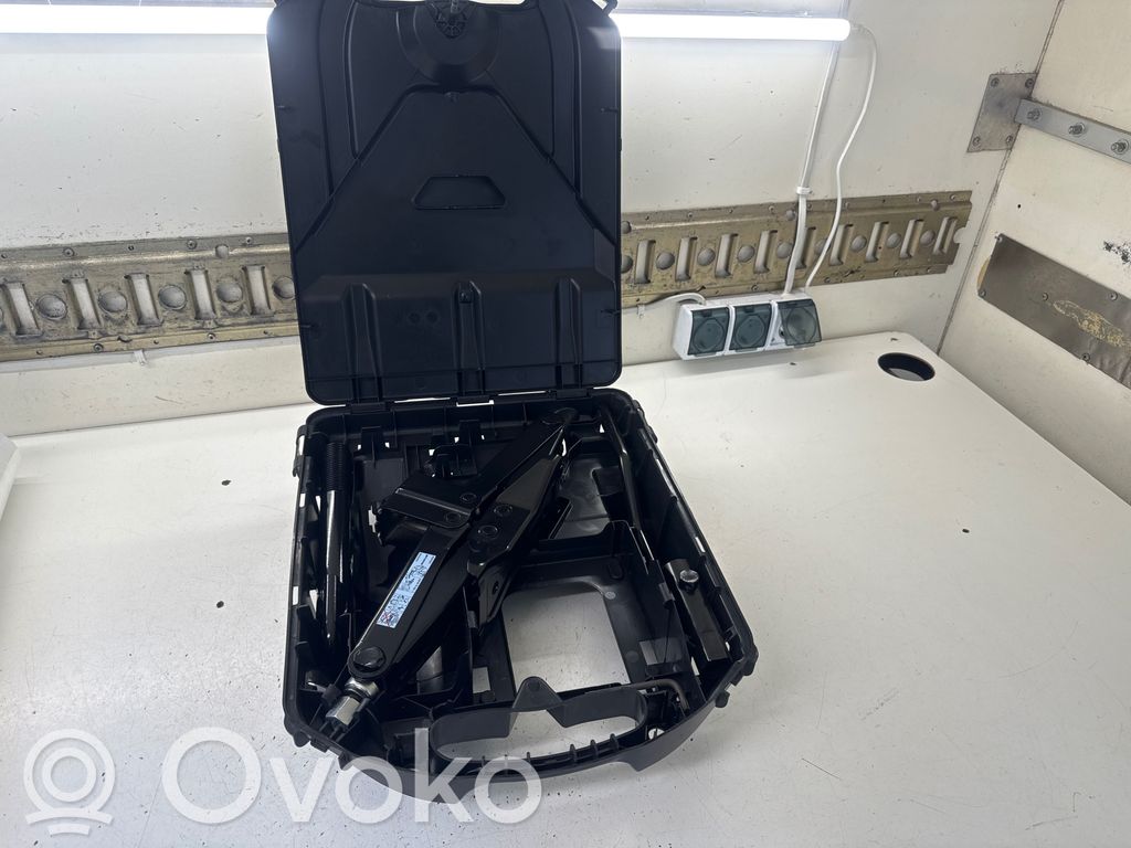 Opel Vivaro Lift Jack 