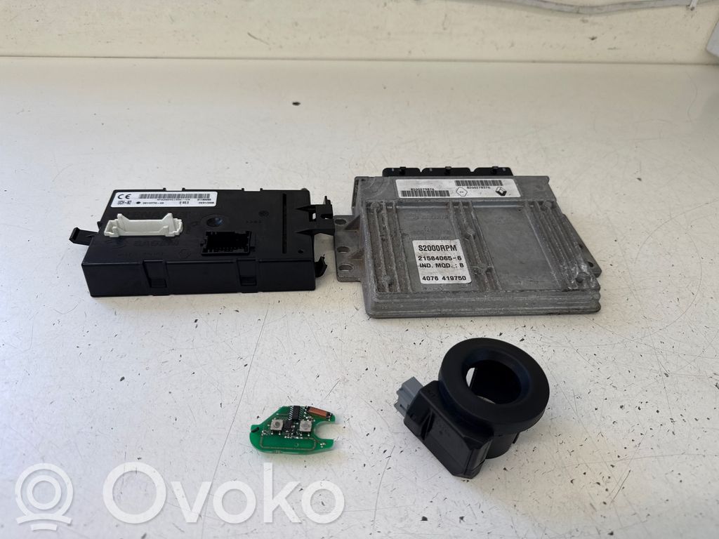 Komputer / Sterownik ECU i komplet kluczy   8200278376,8200279876,215840656,01186083,143408,281127704A,4076419750,8200461556,S2000RPM