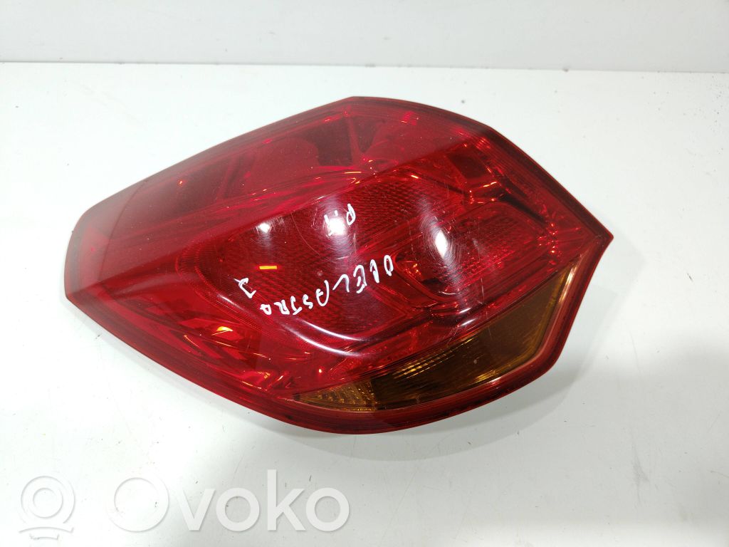 Opel Astra J Rear/tail lights 