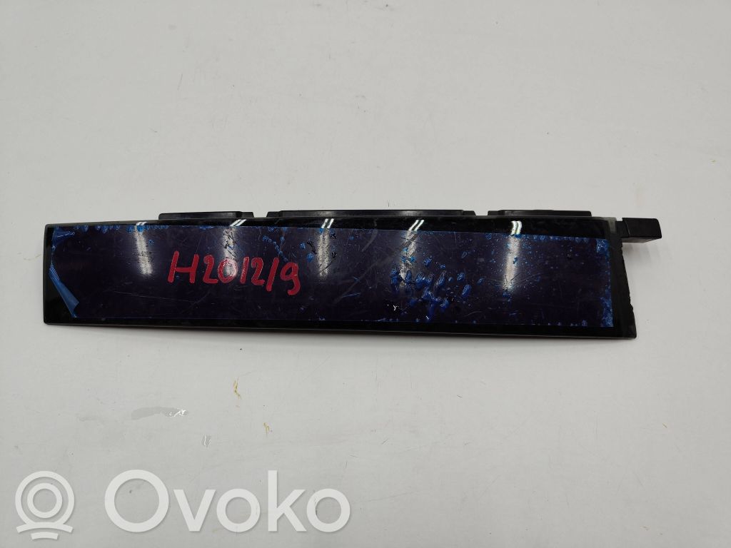 Front bumper lower grill   LB5BS254A41AE