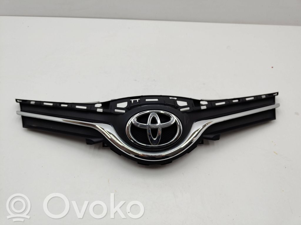 Toyota Yaris Front grill 
