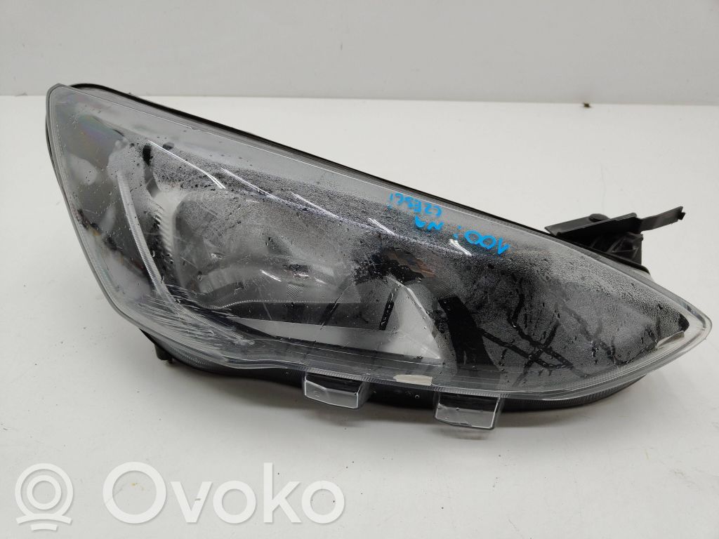 Ford Focus Headlight/headlamp 