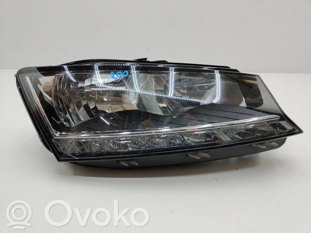 Skoda Fabia Mk3 (NJ) Faro/fanale 