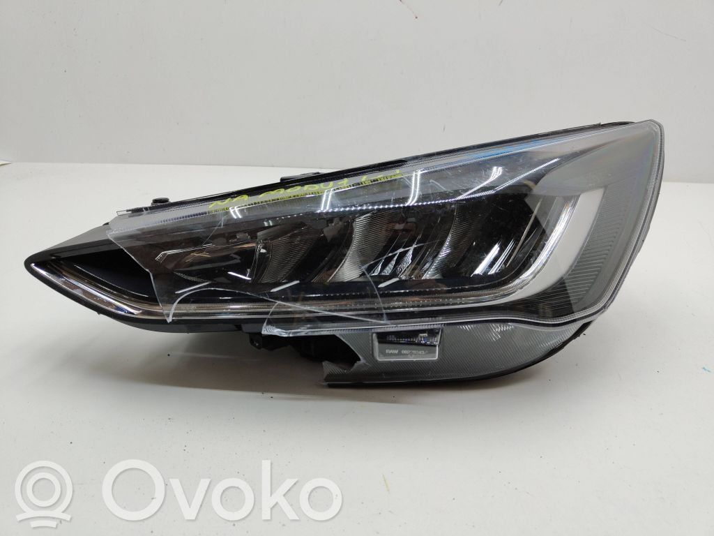Ford Focus Headlight/headlamp 