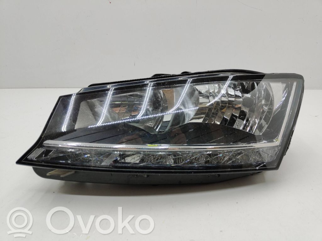 Skoda Fabia Mk3 (NJ) Scheinwerfer 
